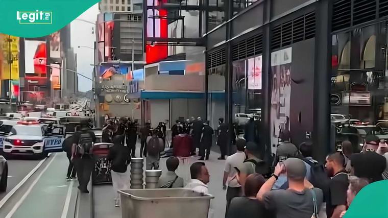 People killed in disturbing Times Square stabbing, see details and video
