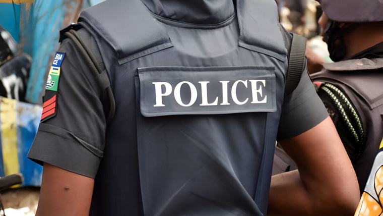 Lagos: Police arrest three suspected cultists, recover double-barrel gun